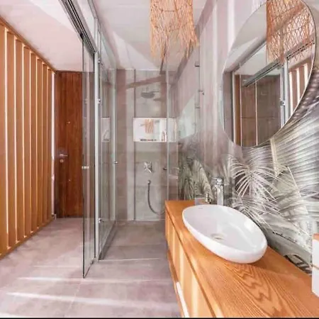 Hira In Kalkan * カシュ